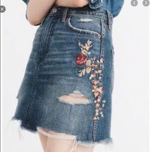ABERCROMBIE & FITCH floral jean skirt